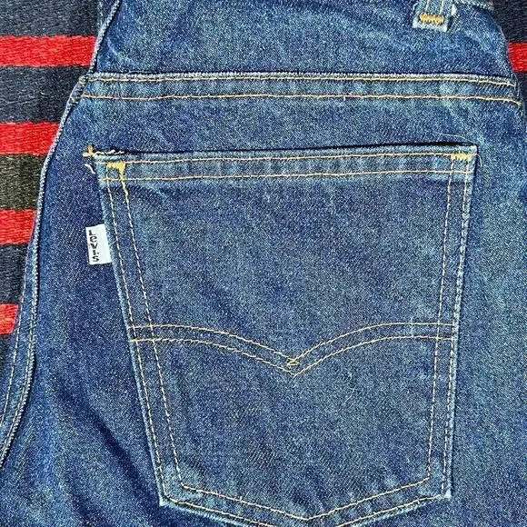 25w 70s USA Vintage Levi’s‎ Women's White Tab jeans